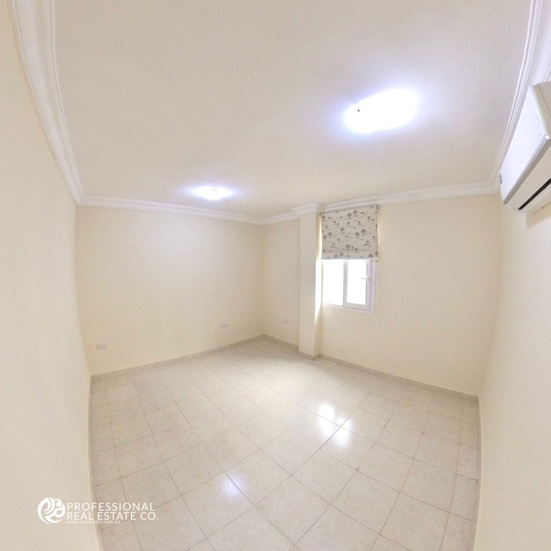 Spacious bedroom in 2BHK apartment, Muntazah, Doha