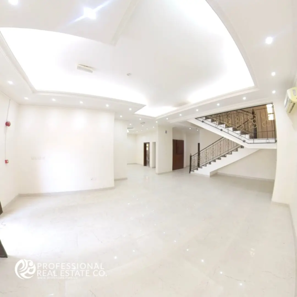 Spacious living room in the unfurnished 5 BHK standalone villa in Markhiya.