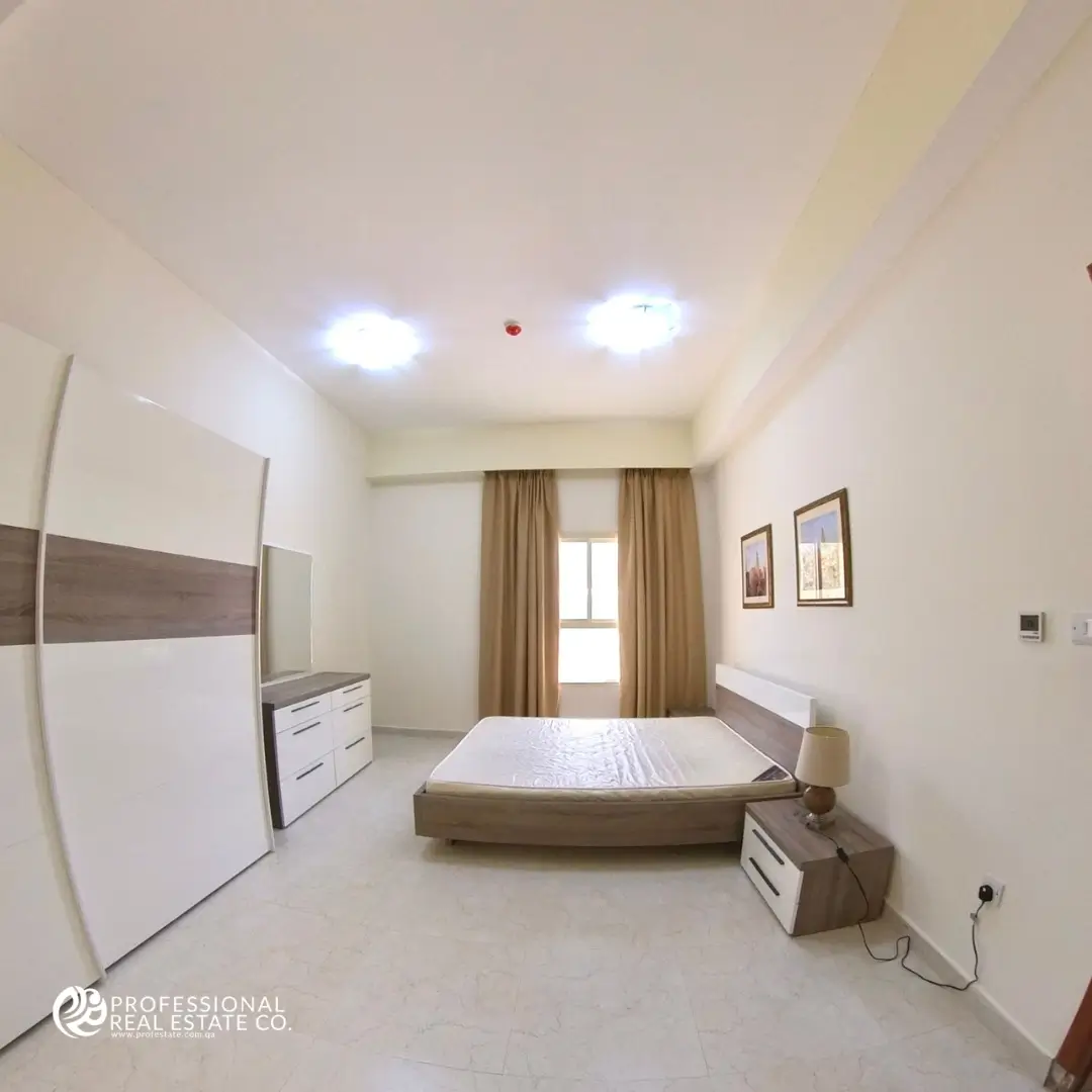 Fully furnished guest bedroom in 3 BHK apartment for rent in Muntazah, Doha – Elegant and inviting