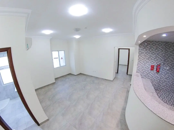 Spacious Hallway in Unfurnished 3 BHK Apartment in Muntazah