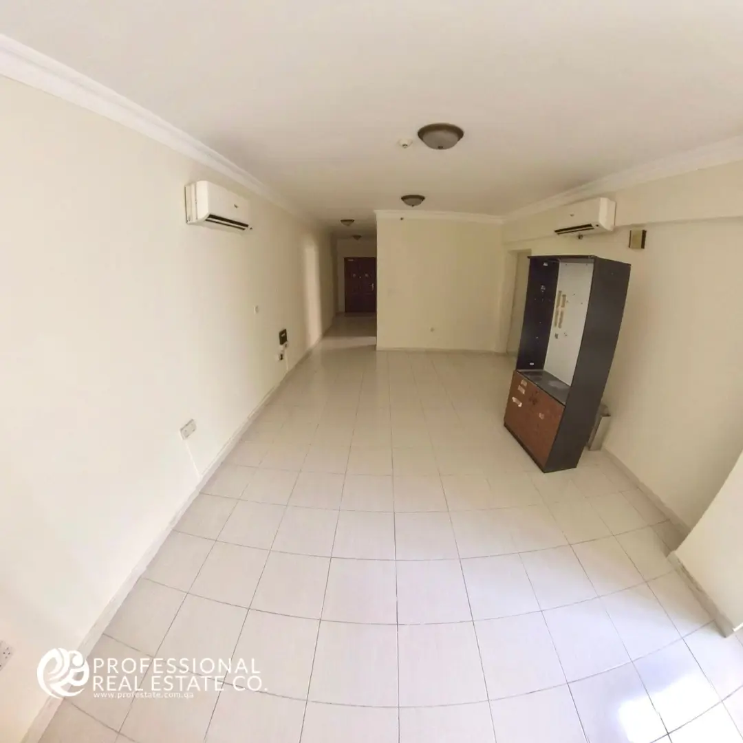 Spacious living room in the unfurnished 2 BHK apartment in Najma.