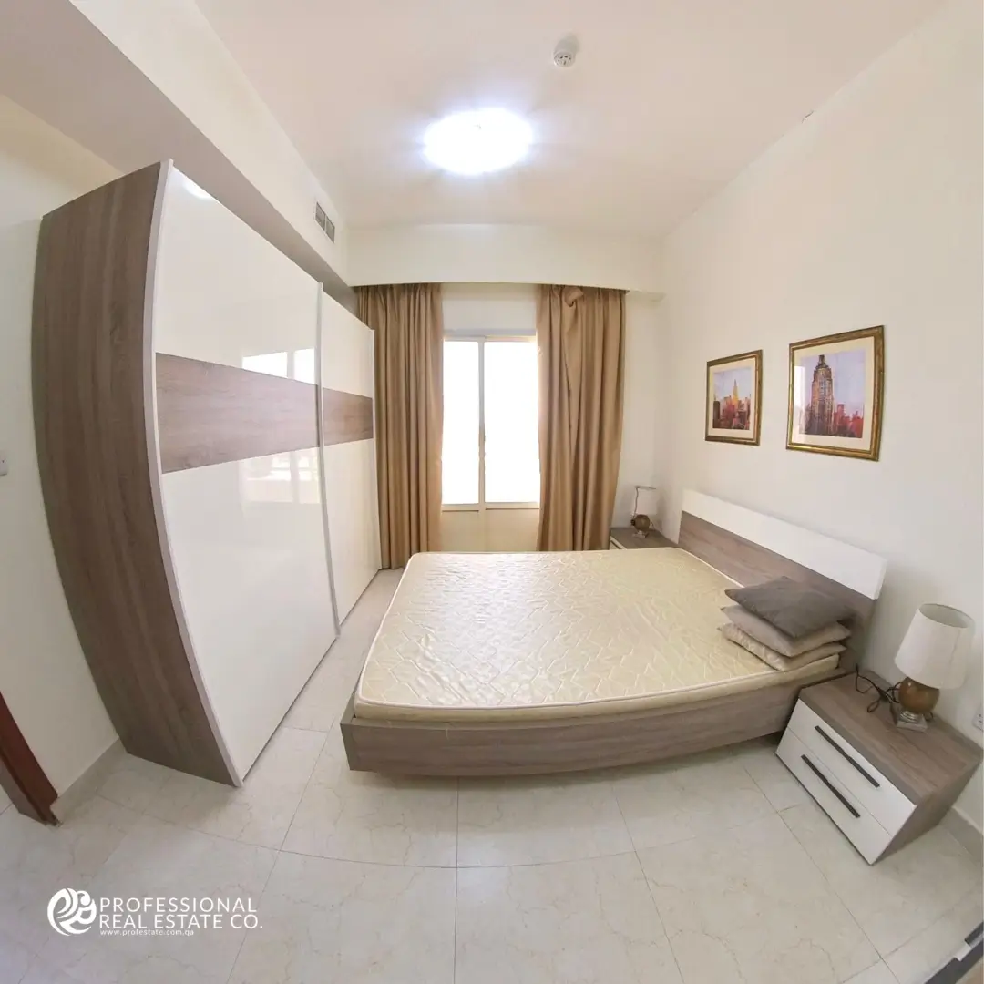 Fully furnished master bedroom in 3 BHK apartment for rent in Muntazah, Doha – Spacious and cozy with modern decor