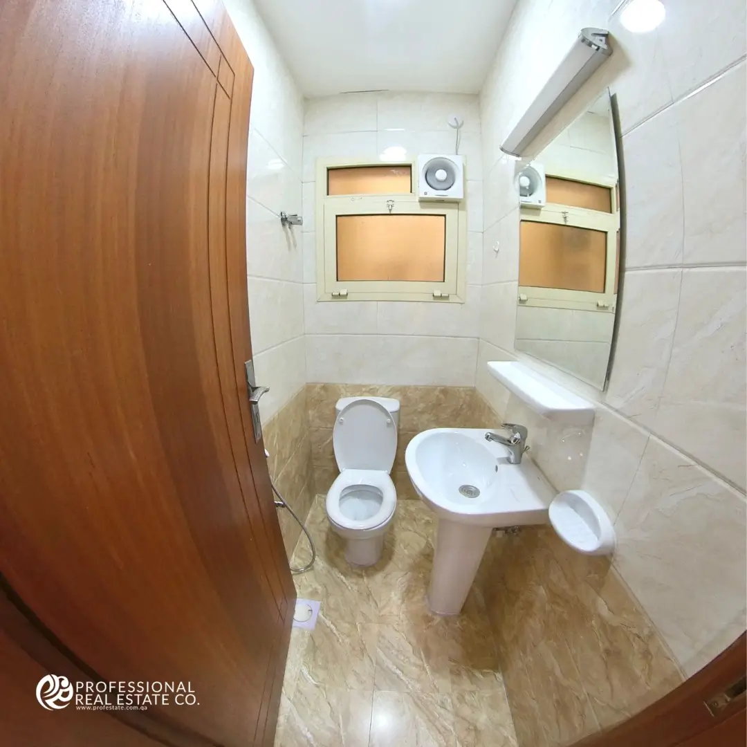 Fully furnished powder room in 3 BHK apartment for rent in Muntazah, Doha – Modern and functional