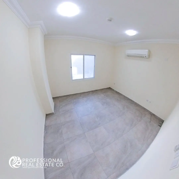 Spacious Second Bedroom in Unfurnished 2 BHK Apartment in Muntazah