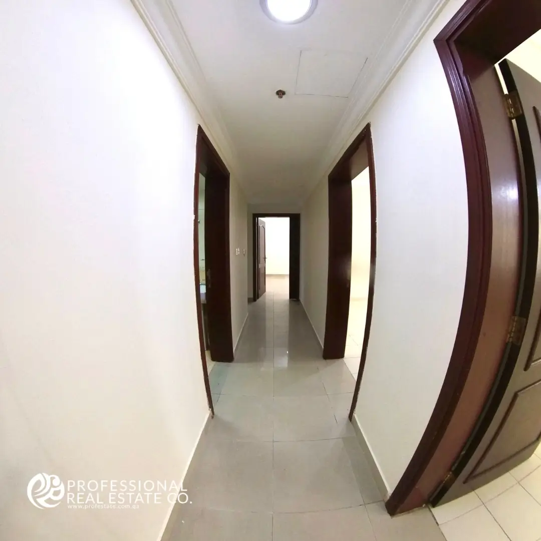 Cozy and functional hallway in unfurnished 2 BHK apartment for rent in Bin Mahmoud