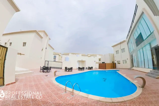 5 BHK Compound Villa in Ain Khalid For Family ONLY