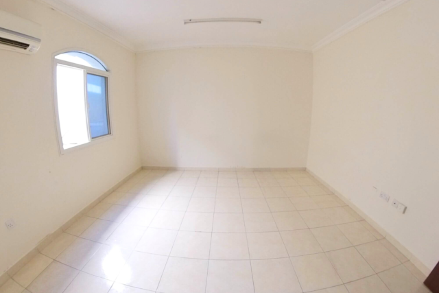 Unfurnished 3 BHK Flat in Al Gharaffa for Family ONLY